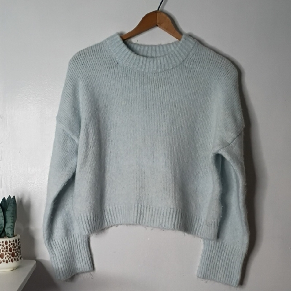 Abercrombie & Fitch Light Blue Crew Neck Sweater